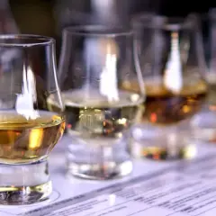 Jaka jest dobra whisky? Odkryj najlepsze opcje dla każdego smakosza