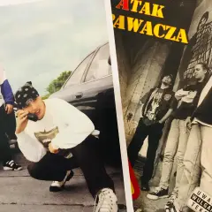 Chłopaki w bandanach pozują przy samochodzie i na tle graffiti. Jeden z nich trzyma telefon, jakby nagrywał diss.
