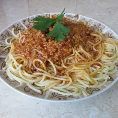 Jak wekować sos do spaghetti z mięsem? Sprawdzony przepis i tyndalizacja