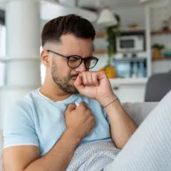 Jak długo trwa L4 przy zapaleniu oskrzeli? Sprawdź istotne informacje