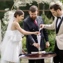 Ślub humanistyczny: Co to? Osobista ceremonia bez mocy prawnej w PL