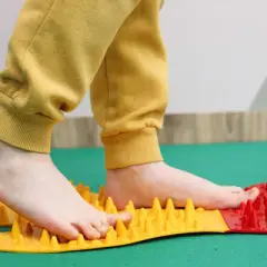 Terapia sensoryczna dla kogo? Poznaj dzieci, które mogą zyskać