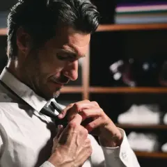 Jak długi powinien być krawat, aby wyglądać elegancko i stylowo?