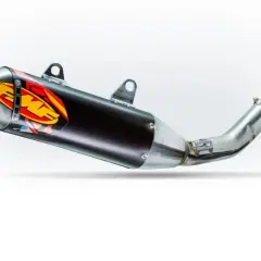 Czarny tłumik FMF Powercore 4 z metaliczną końcówką i naklejką FMF.