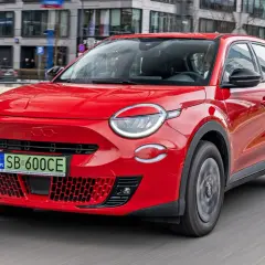 Fiat 600 cena 2026: Hybryda czy Elektryk? Przewodnik i TCO