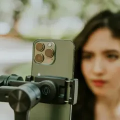 Content creator co to? Poznaj jego rolę, zadania i umiejętności