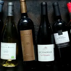 Co kupić we Francji? Sery, wino, kosmetyki najlepsze pamiątki!