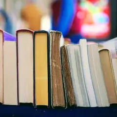 Literatura obyczajowa: co to jest i dlaczego ją kochamy?