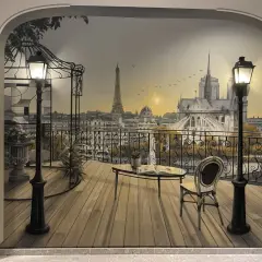 Un balcon parisien avec vue sur la Tour Eiffel et Notre-Dame, un chef-d'œuvre de trompe l'oeil.