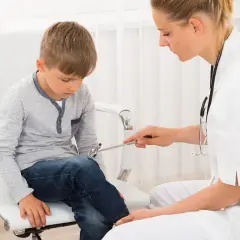 Kiedy do neurologa z przedszkolakiem? Objawy, które nie mogą czekać