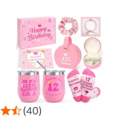 Set regalo per idee festa compleanno 12 anni ragazza: scatola, scrunchie, bracciale, portagioie, bicchieri e calzini a tema.