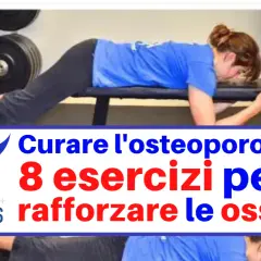 Donna in posizione di plank su panca, parte di un programma di ginnastica per osteoporosi grave.