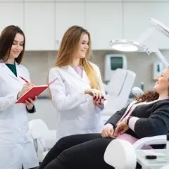 Dietetyk to lekarz? Różnice, kompetencje, współpraca dla zdrowia