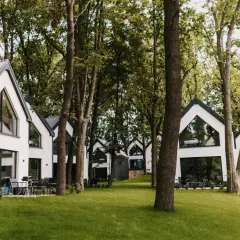 Nowoczesne domki nad jeziorem Nyskim – idealne miejsce na relaks