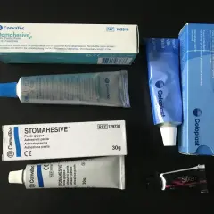 Pasty stomijne, np. Stomahesive, to produkty ochronne. Stoma co to? To otwór w powłokach brzusznych.