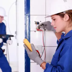 Praktyki elektryka: Co musisz wiedzieć? Zadania i korzyści