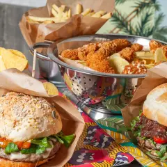 Hamburger Gourmet: Guida ai Migliori Locali e Tendenze 2024