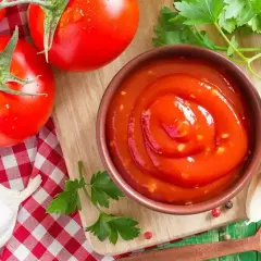 Pierwszy ketchup w Polsce: jak powstał i zmienił nasze smaki