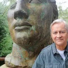 Igor Mitoraj: tajemnice rodziny, które wpłynęły na jego sztukę
