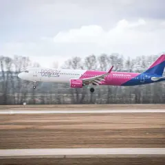 Ile może ważyć bagaż podręczny w Wizz Air? Sprawdź, by uniknąć opłat