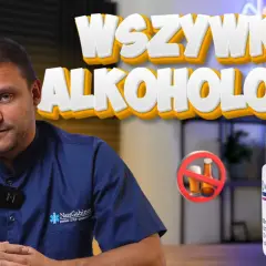 Mężczyzna w kitlu i buteleczka Disulfiramu WZF. Czy to esperal co to jest?
