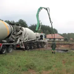 Betoniarka DIY: Zbuduj ją sam i oszczędź! Poradnik eksperta
