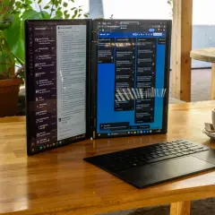 Jak powiększyć ekran monitora, aby poprawić widoczność i komfort?