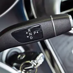 Czy można holować automat Mercedes bez ryzyka uszkodzenia skrzyni?