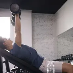 Kostenlose Kurzhantel Übungen PDF: Ihr Plan für Muskeln & Fitness