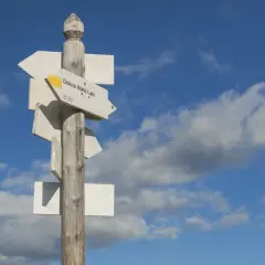 Znaczenie szlaków górskich: co naprawdę oznaczają kolory szlaków