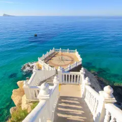 Benidorm : Guide Complet Plages, Activités & Vacances