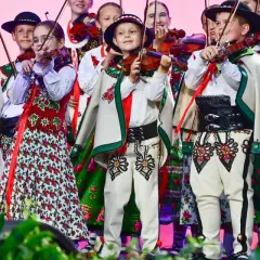 Ile kosztuje koncert mała armia janosika? Sprawdź ceny biletów!