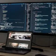 Jak podłączyć monitor do laptopa kablem HDMI - proste kroki i porady