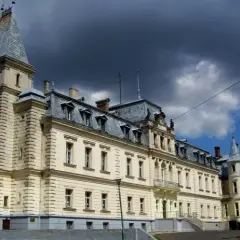 Pałac w Solnikach: Historia, architektura i możliwości wynajmu