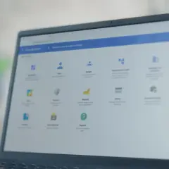 Panel administracyjny systemu operacyjnego Chrome, z widocznymi opcjami: Użytkownicy, Grupy, Raporty i Wsparcie.