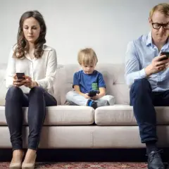 Uzależnienie od internetu – co to jest i jak wpływa na życie?