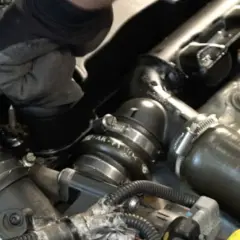 Jaki olej do Volvo V50 1.6 diesel? Uniknij kosztownych błędów