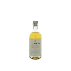 Bouteille de whisky Aultmore 12 ans d'âge, Speyside Single Malt Scotch Whisky, avec une étiquette grise et dorée.