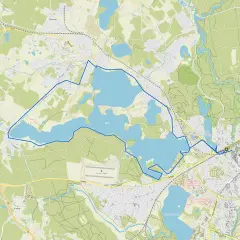 Trasa spacerowa wokół Jeziora Ukiel i Dajtkowskiego, idealna na wycieczkę gdzie na spacer okolice Olsztyna.