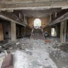 Dlaczego upadł hotel Murat w Redzie? Kluczowe przyczyny i skutki