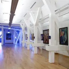 Galeria sztuki nowoczesnej w Polsce: unikalne wystawy i atrakcje