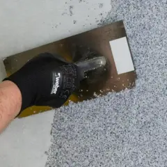 Jak wygląda tynk mineralny? Poznaj jego cechy i zastosowania