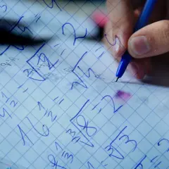 30 ile to punktów na maturze z matematyki i jak to wpływa na zdawalność