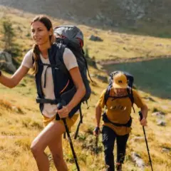Jak się ubrać w góry? Kompletny poradnik (na każdą pogodę!)