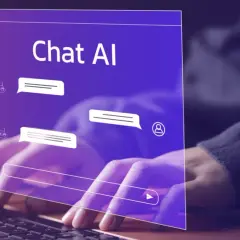 Interfejs czatu AI z ikonami i dymkami dialogowymi. Użytkownik pisze na klawiaturze, korzystając z wtyczek do ChatGPT.