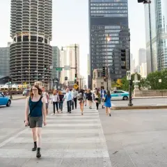 Czy w Chicago jest bezpiecznie? Odkryj niebezpieczne dzielnice i statystyki