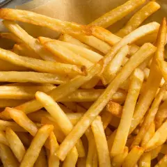 Chrupiące frytki z piekarnika: przepis na zdrowe i idealne!