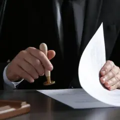 Jak uzyskać odpis aktu notarialnego? Prosty sposób na szybkie uzyskanie