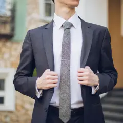 Jak dobrać idealną długość krawata do swojego wzrostu i stylu