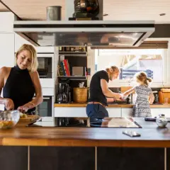 Blat kuchenny: Poradnik wyboru, ceny, materiały. Uniknij błędów!